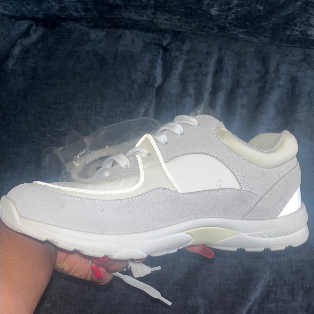 Chanel Women's Beige and White Sneakers - Picture 5 of 7